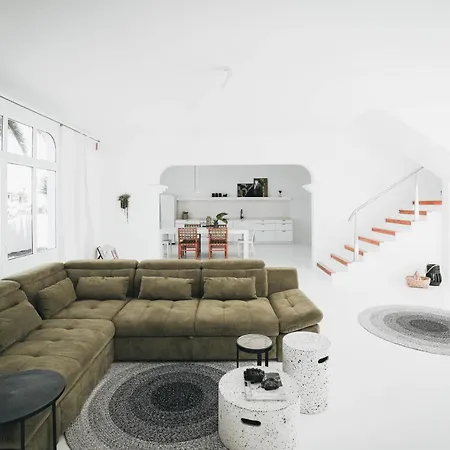 فيلة Amonita - Luxurious Space, Private Pool