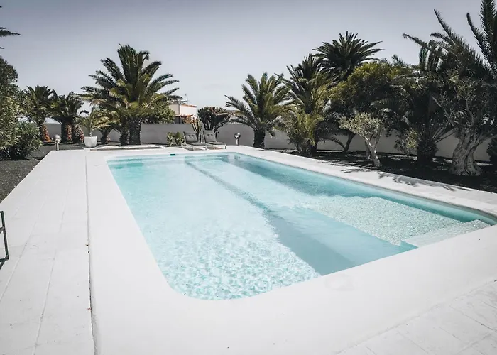 Villa Amonita - Luxurious Space, Private Pool *