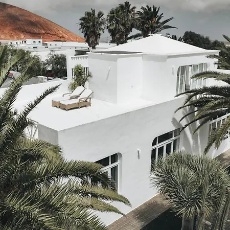 Amonita - Luxurious Space, Private Pool