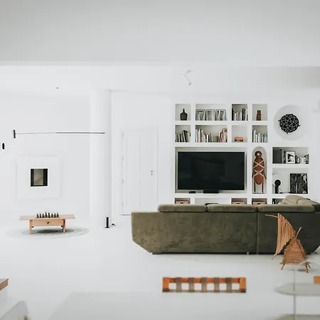 Amonita - Luxurious Space, Private Pool *