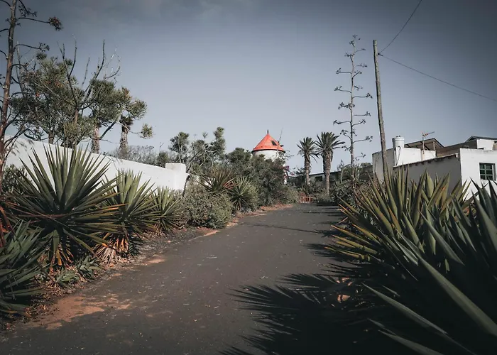 Amonita - Luxurious Space, Private Pool Villa Tiagua