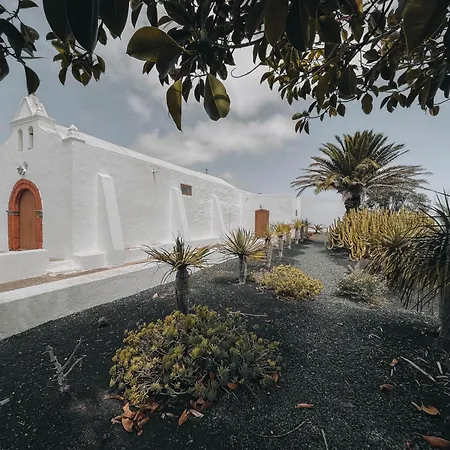 Amonita - Luxurious Space, Private Pool Tiagua